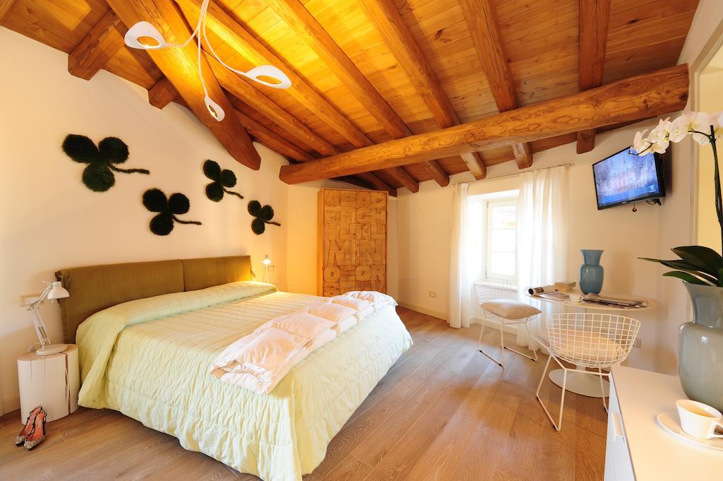 Locanda Al Castelletto Tremosine Habitación foto