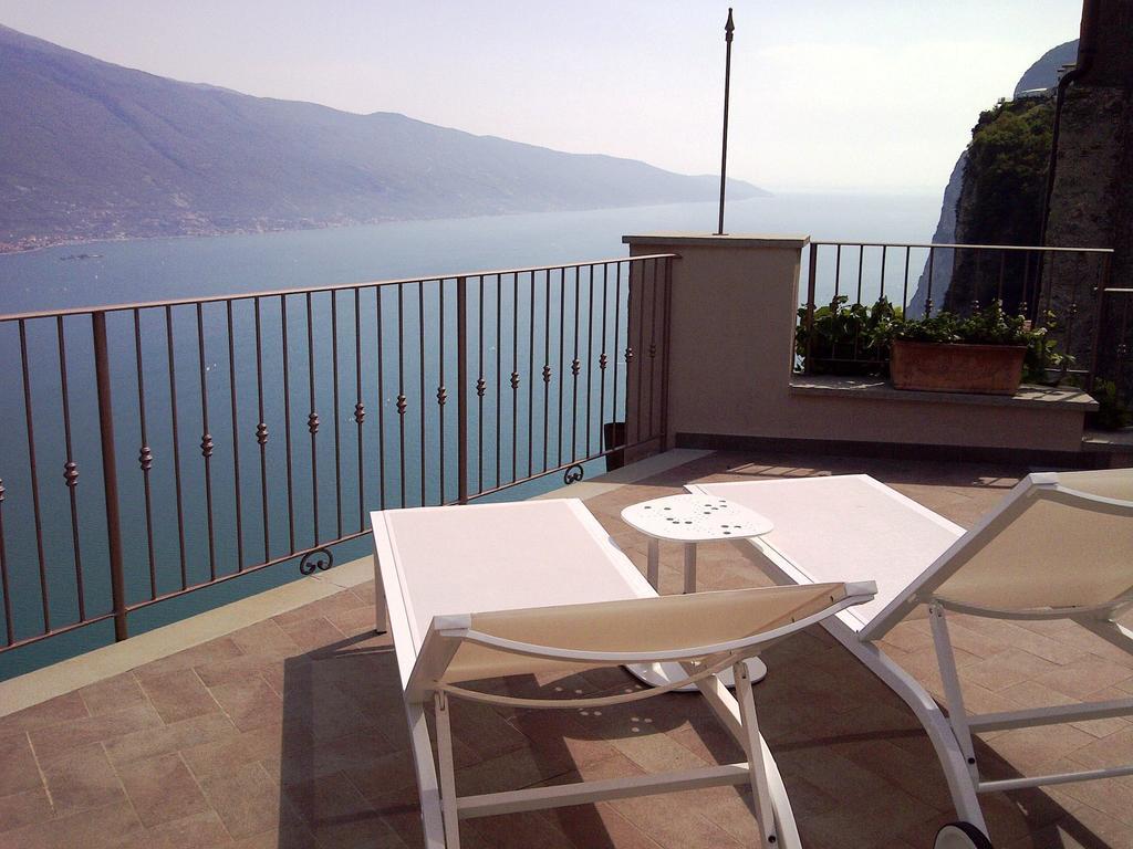 Locanda Al Castelletto Tremosine Habitación foto